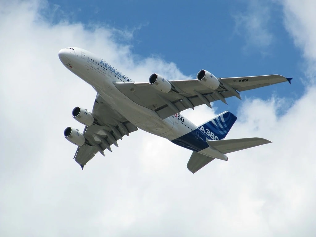 Voyager en avion avec des enfants, guide pratique